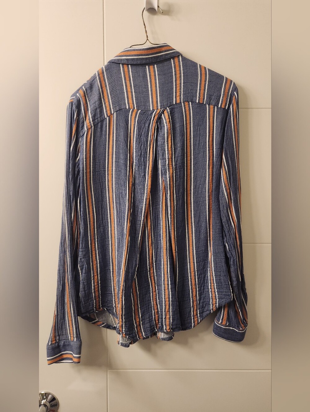 Universal Thread Womens Cotton Rayon Button Down Shirt - Large - Picture 2 of 8